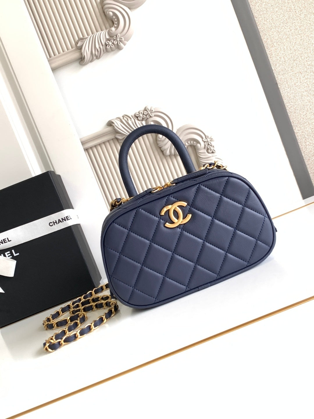 Chanel Maxi Black Quilted Handbag With Gold CC Logo And Chain Strap S5572