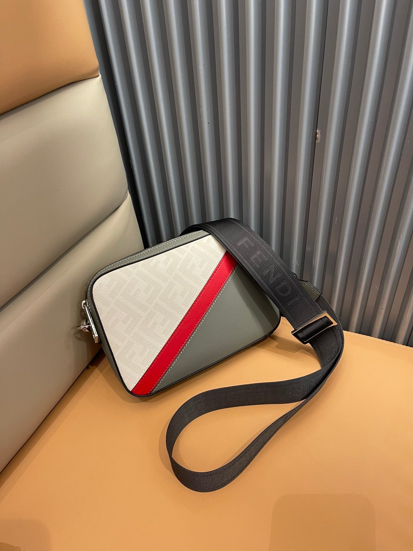 Chic Fendi Crossbody Bag With FF Pattern And Contrasting Yellow Stripe 7m287