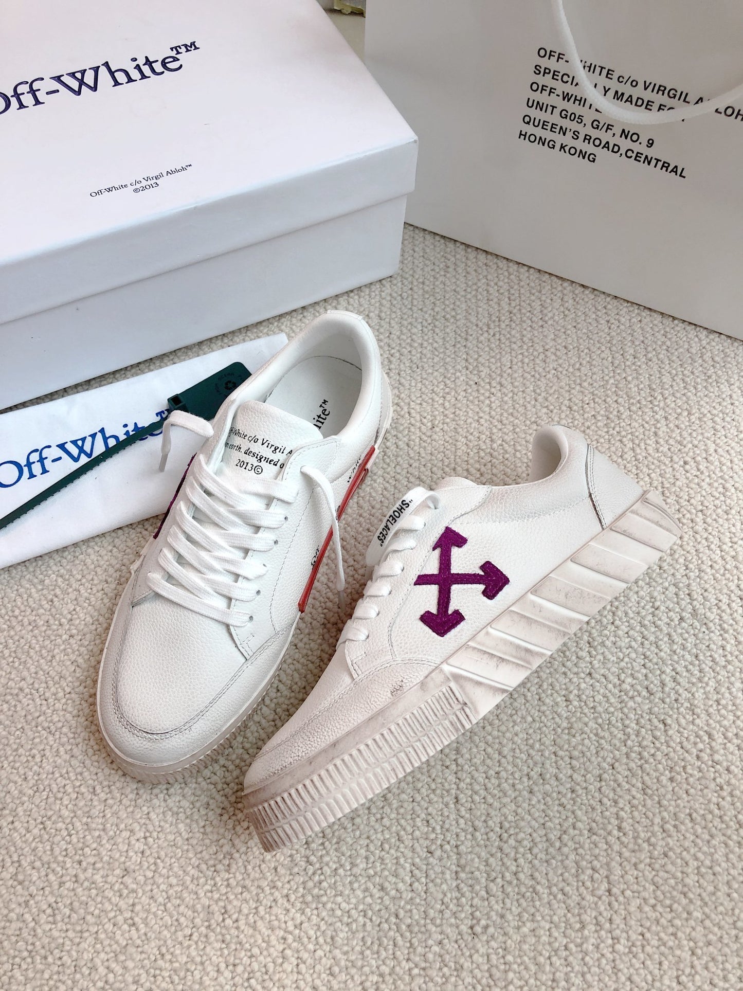 Off-White Arrow Unisex Casual Sneakers