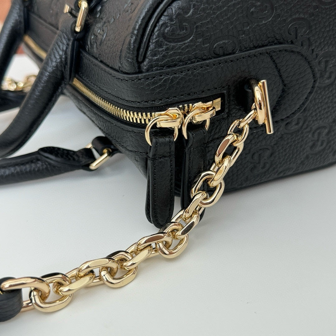 Gucci Black Guccissima Leather Top Handle Bag With Gold Tone Chain Straps 815255