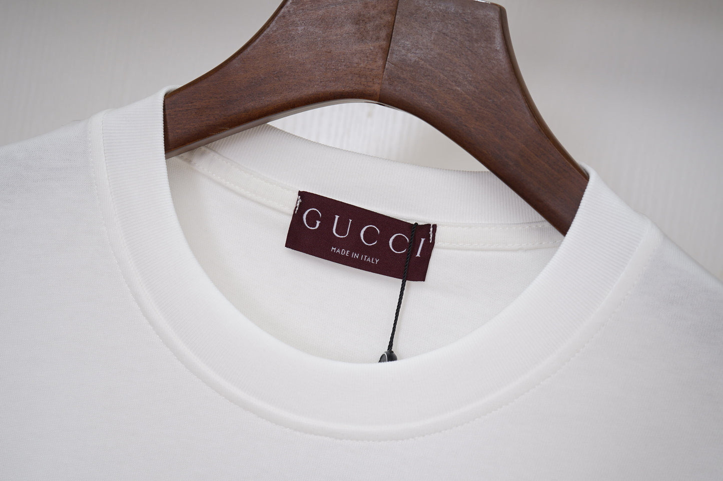 Gucci White/Black Tee With Classic Color - Block Logo For Luxury Streetwear Fans
