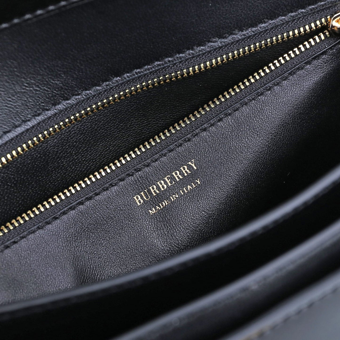 Stylish Black/Brown/Red Burberry Crossbody Bag With Iconic TB Logo And Adjustable Strap Style No.89063