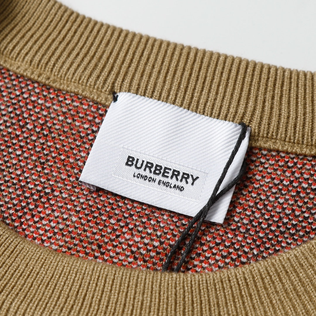 Burberry Men's Argyle Check Crew Neck Knitted Sweater