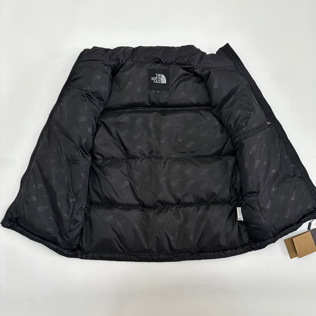 The North Face Black Puffer Vest Stylish Warm Winter Outerwear