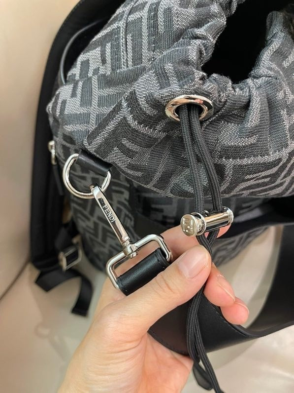 Stylish Fendi Backpack With Signature FF Pattern And Leather Branding Flap 7vz070
