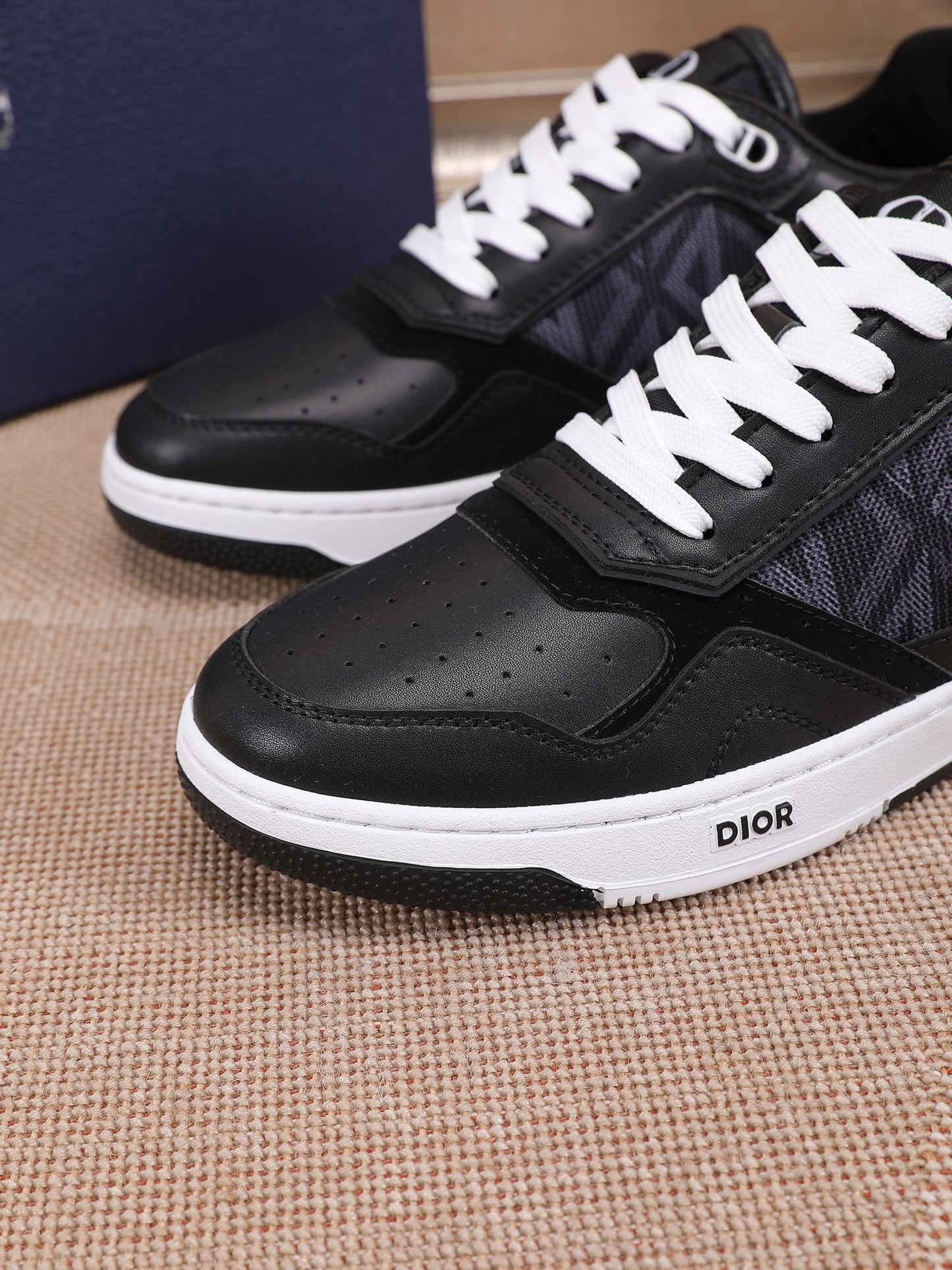 Dior Mens Sneakers Luxury Leather Casual Shoes With Oblique Pattern