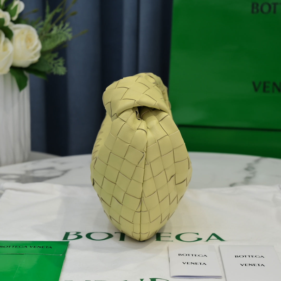 Bottega Veneta Jodie Bag in Light Green Intrecciato Leather with Knotted Handle Style No.6699