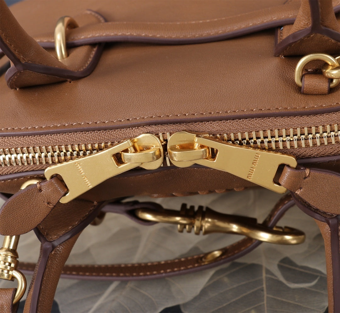 Miu Miu Brown Leather Top - Handle Bag With Brand Emblem 5BB169