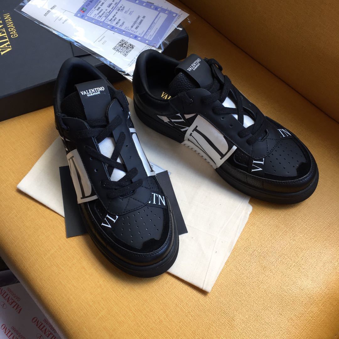 Valentino Unisex Sneakers VLTN Logo Luxury Fashion Sneakers