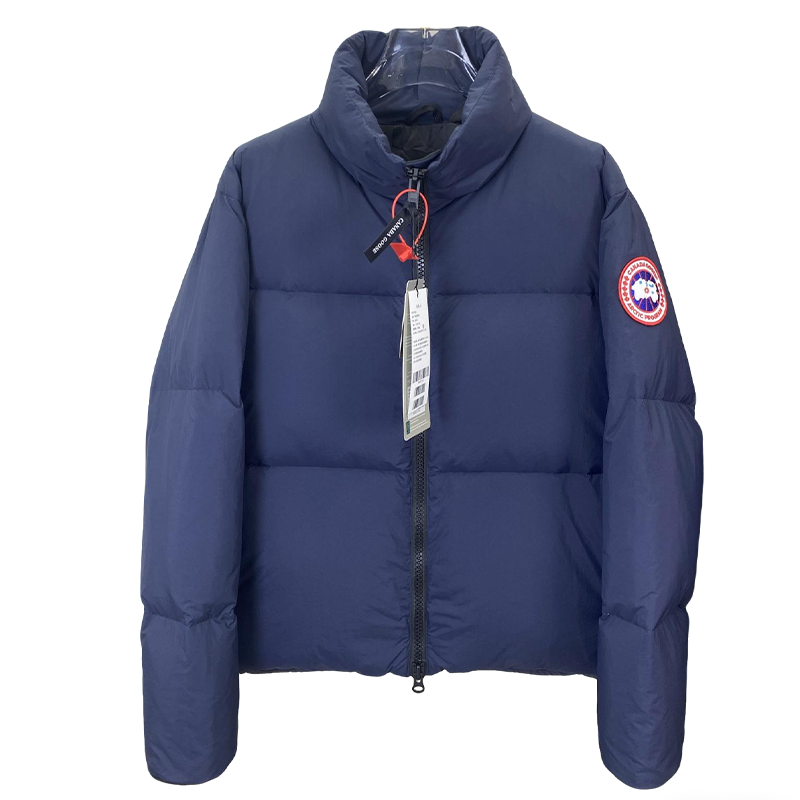 Canada Goose Grandview Women's Down Jacket For Winter Warmth