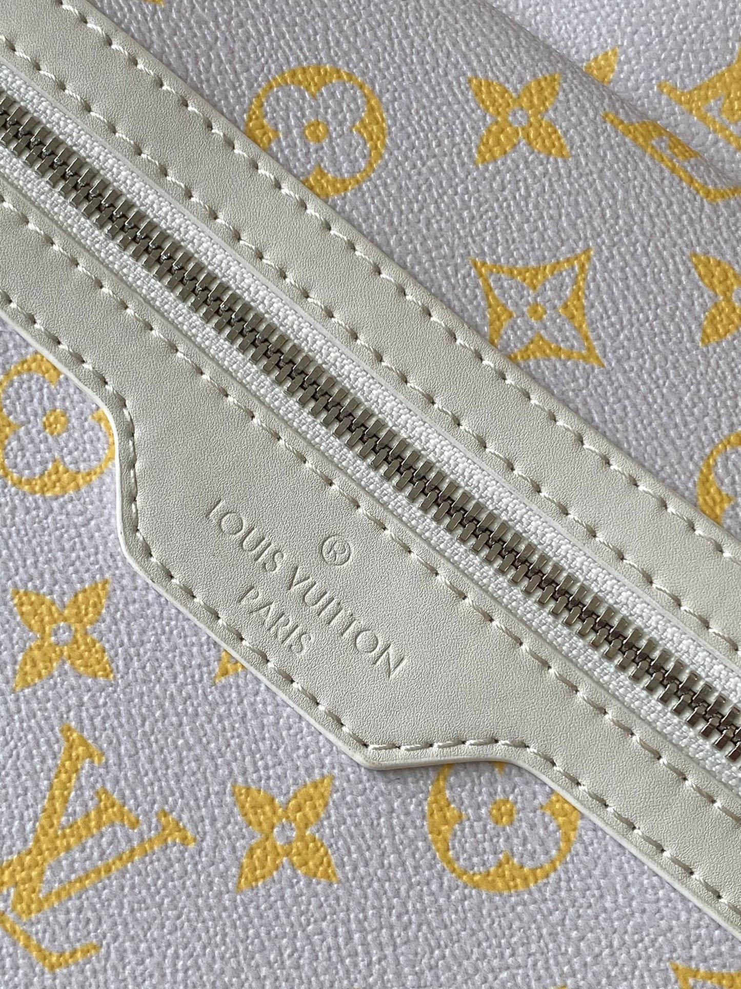 Stylish Louis Vuitton Backpack with Classic Monogram Pattern for Fashion Lovers