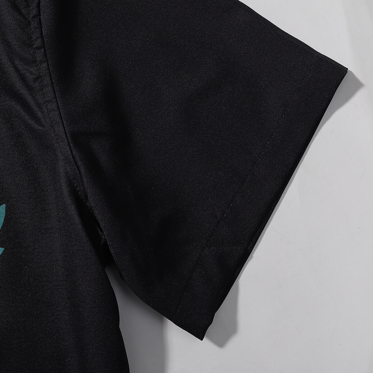 Burberry Black Short - Sleeve Shirt With Equestrian Knight Emblem Design