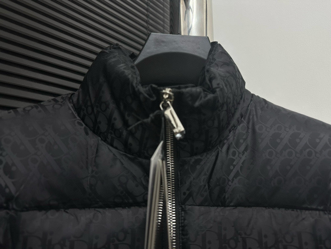 Stylish Black Dior Puffer Jacket For Cold - Weather Elegance