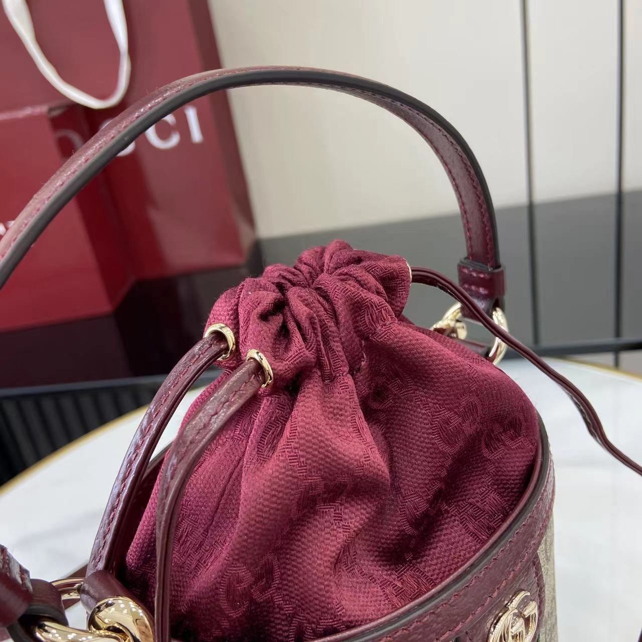 Gucci Beige Ebony GG Supreme Canvas Bucket Bag With Burgundy Suede And Web Stripe 838462