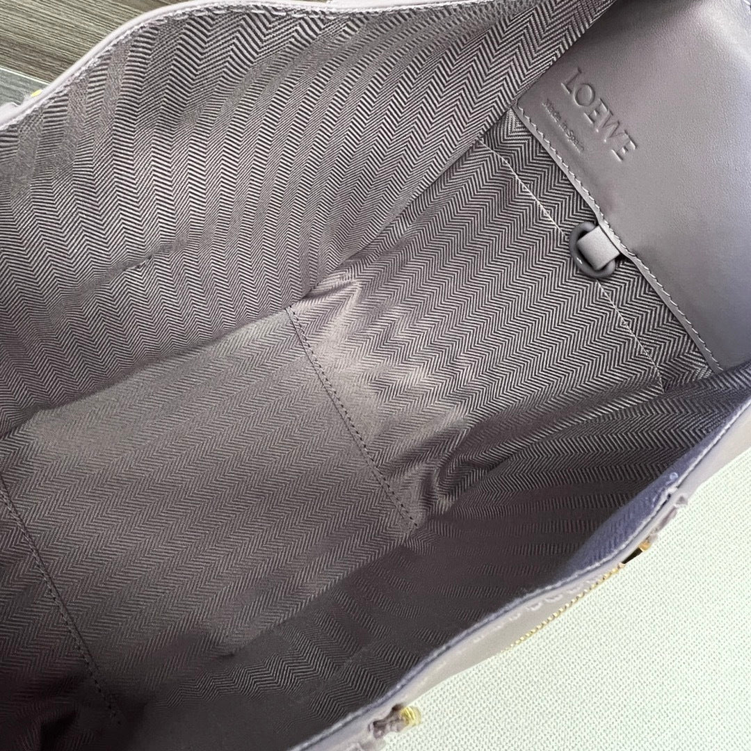 Loewe Lilac Leather Hammock Bag With Branded Strap And Charm 652235