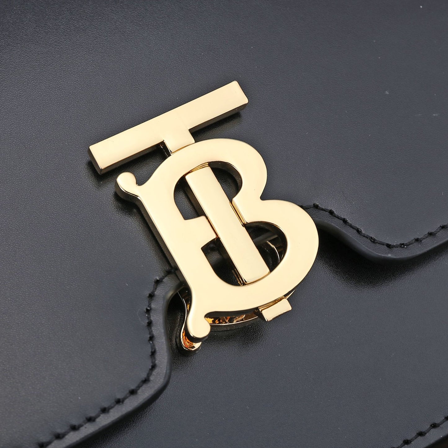 Stylish Black/Brown/Red Burberry Crossbody Bag With Iconic TB Logo And Adjustable Strap Style No.89063