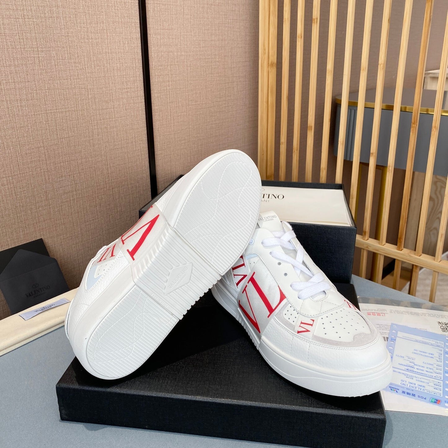 Valentino Unisex Sneakers VLTN Logo Luxury Fashion Sneakers