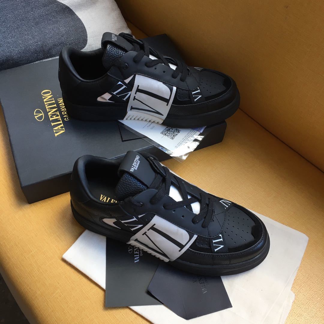 Valentino Unisex Sneakers VLTN Logo Luxury Fashion Sneakers