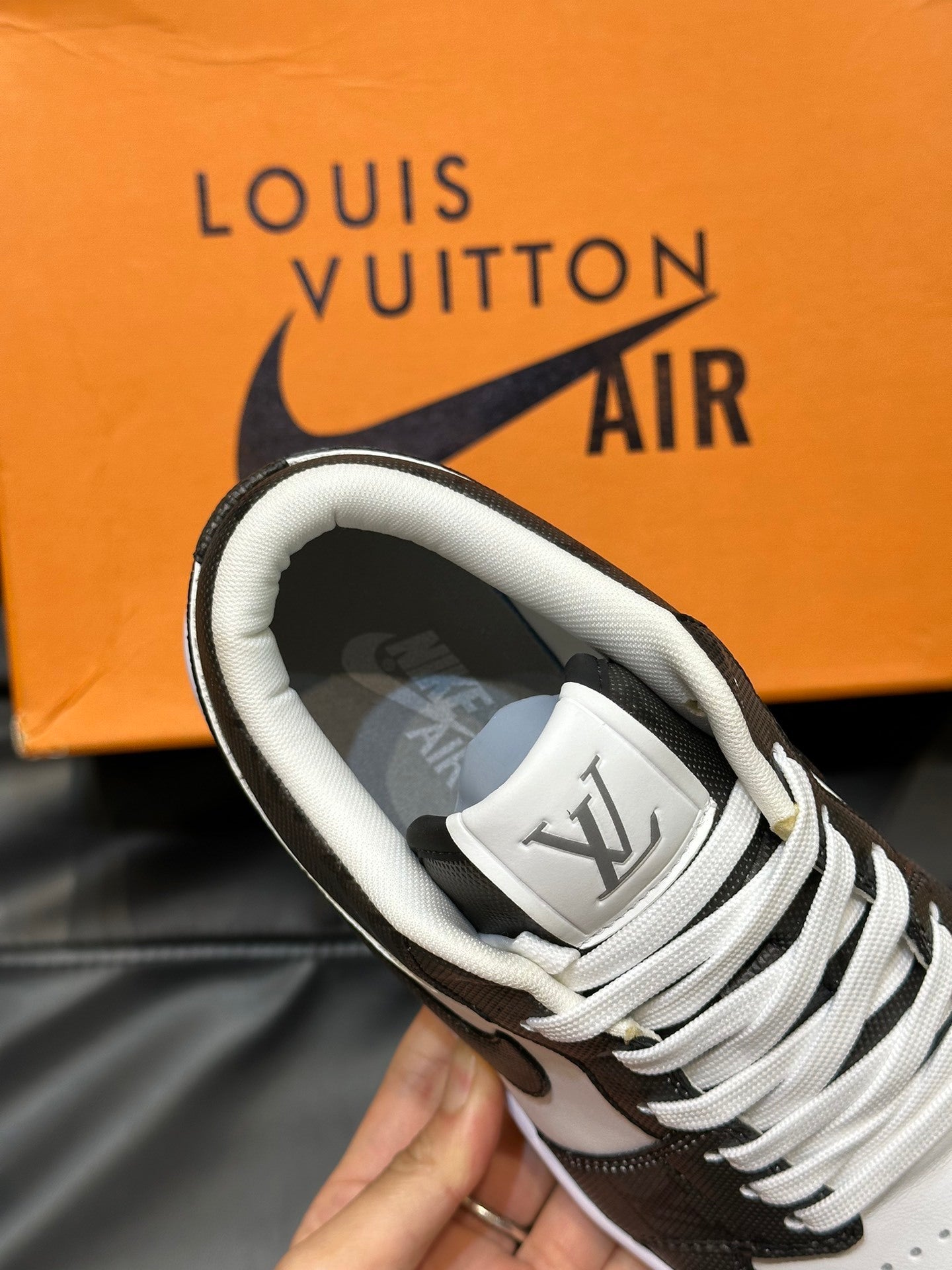 LV x Nike Collaborative Stylish And Comfortable Sneakers