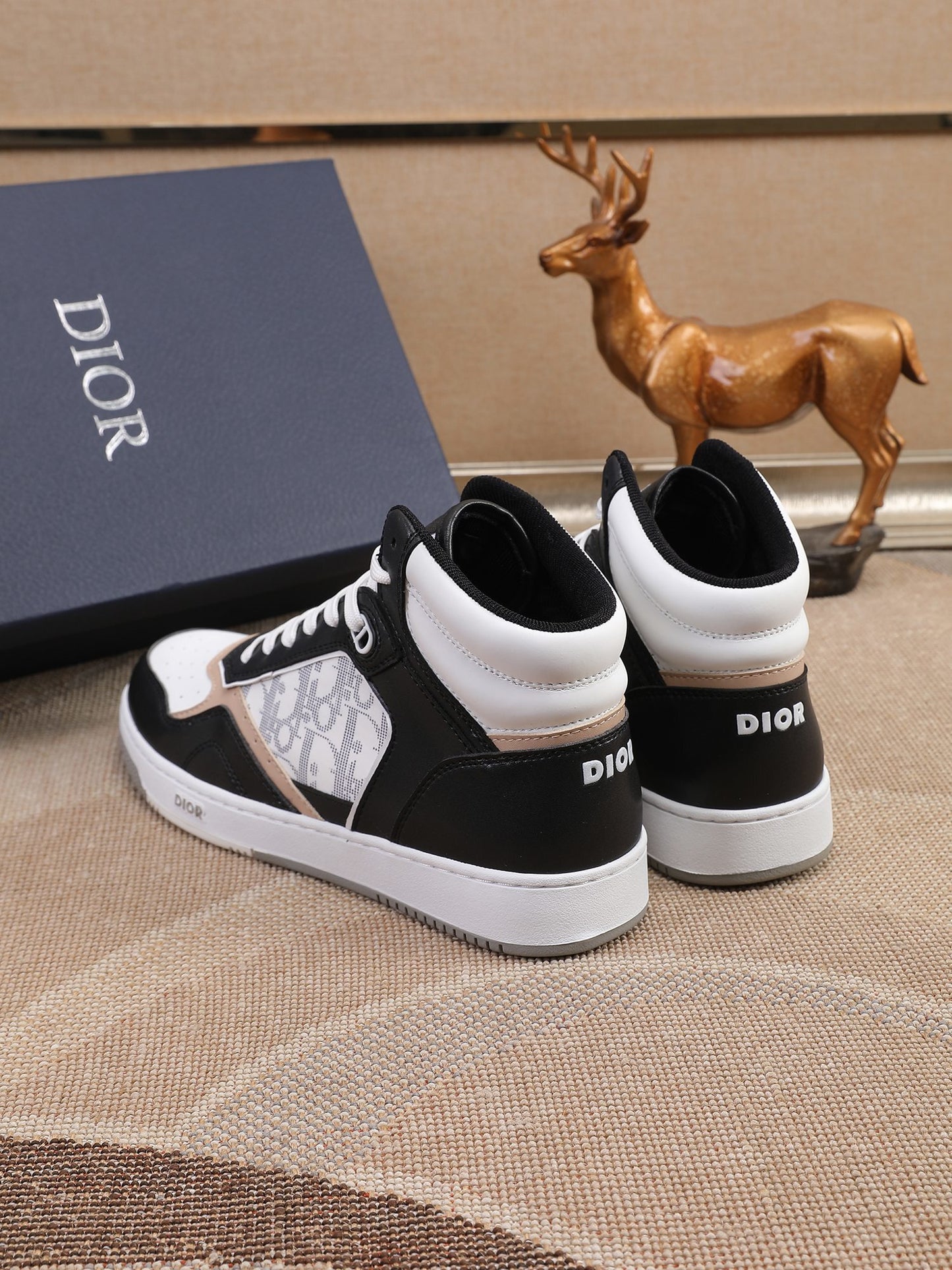 Dior Men's High Top Sneakers with Oblique Pattern and Adjustable Strap