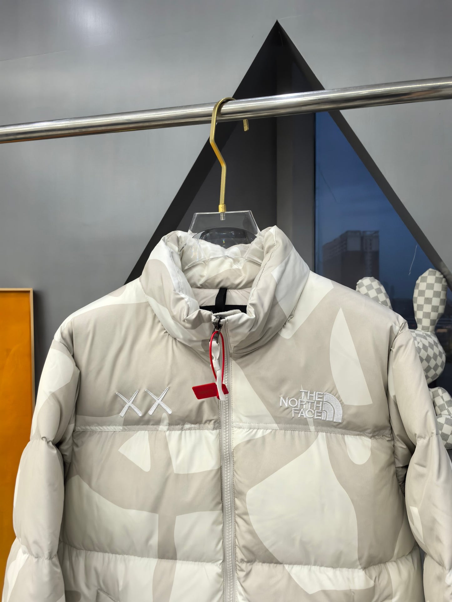 The North Face Beige Camouflage Puffer Jacket Warm Winter Coat