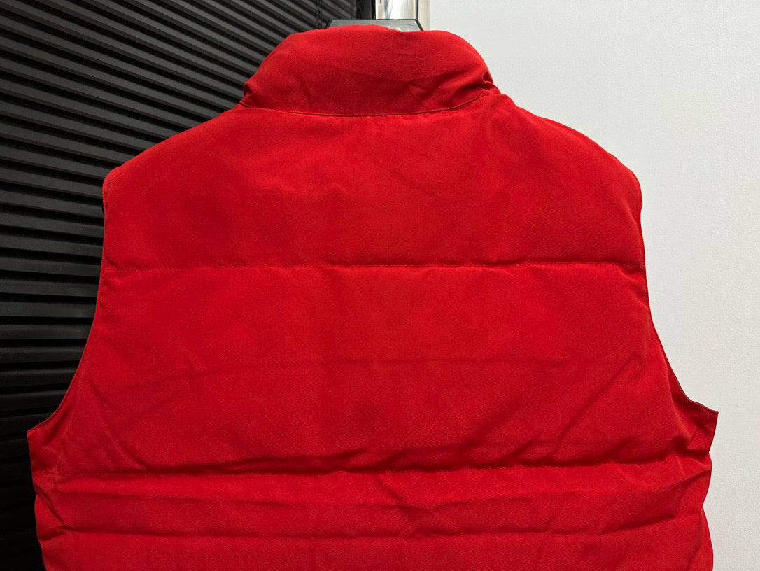 Canada Goose Red Down Vest: A Stylish And Warm Winter Essential