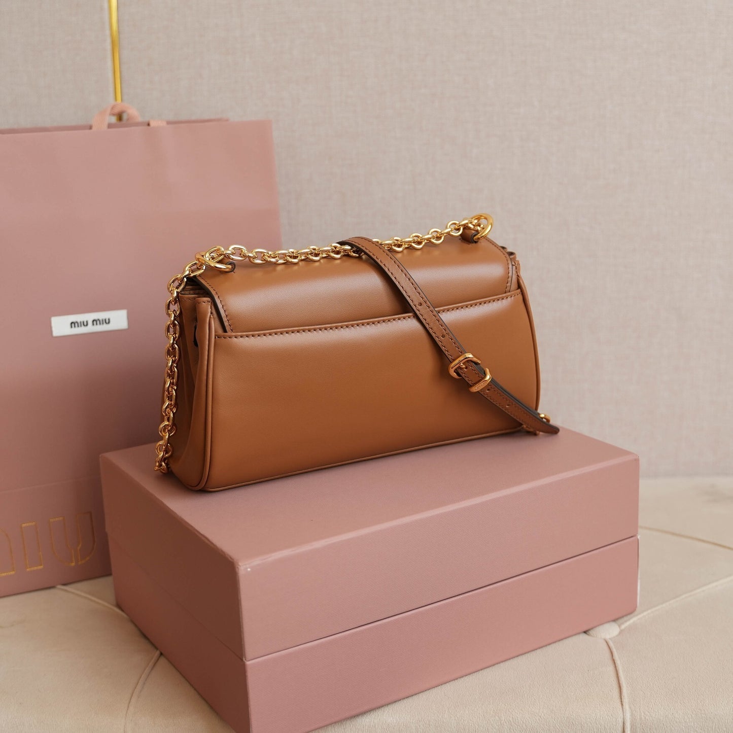 Miu Miu Brown Leather Crossbody Bag With Gold Chain Strap 5BD266
