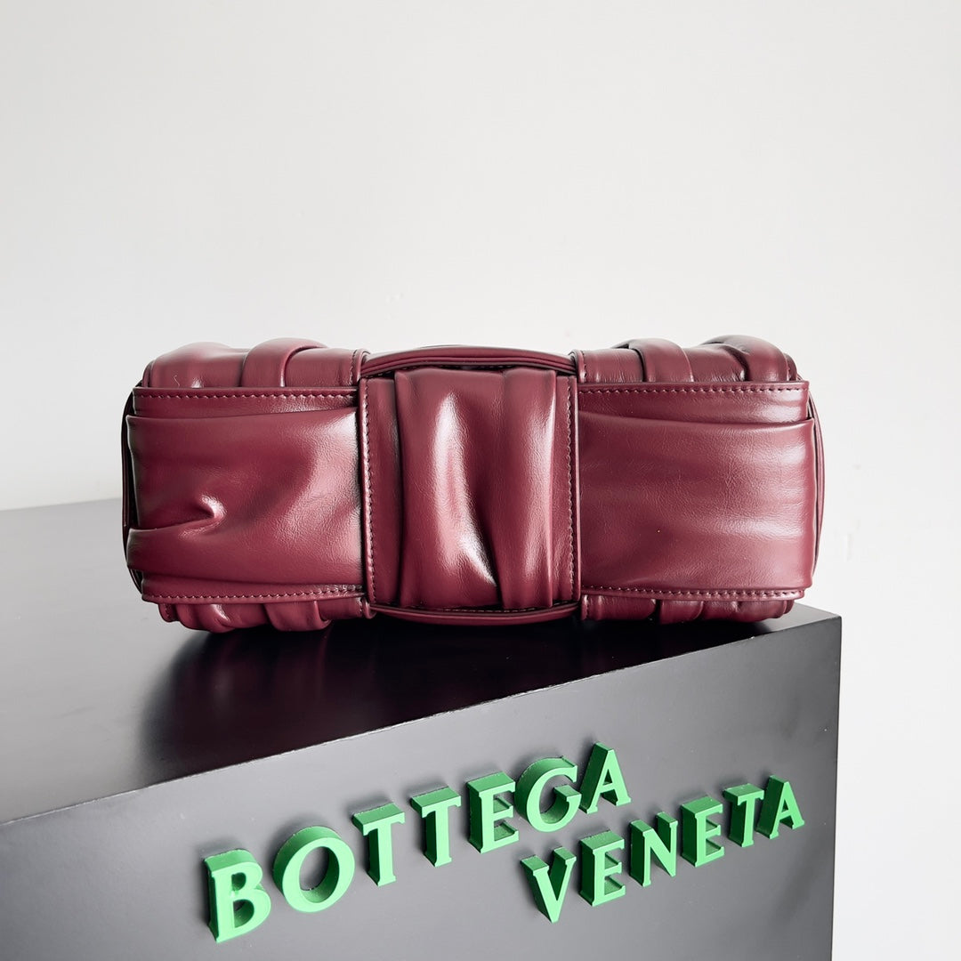 Bottega Veneta Burgundy Ruched Leather Tote Bag With Dual Handles And Adjustable Strap BV729042