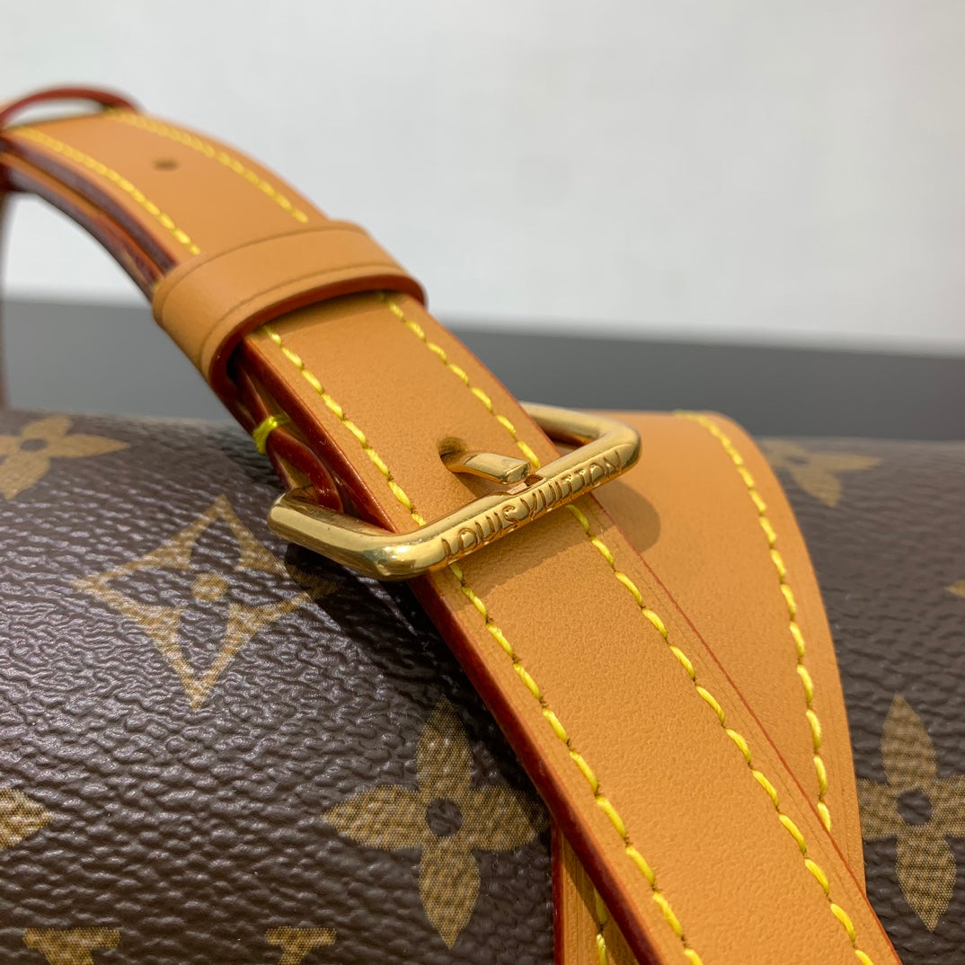Stylish Louis Vuitton Handbag for Fashion Lovers with Classic Monogram Design