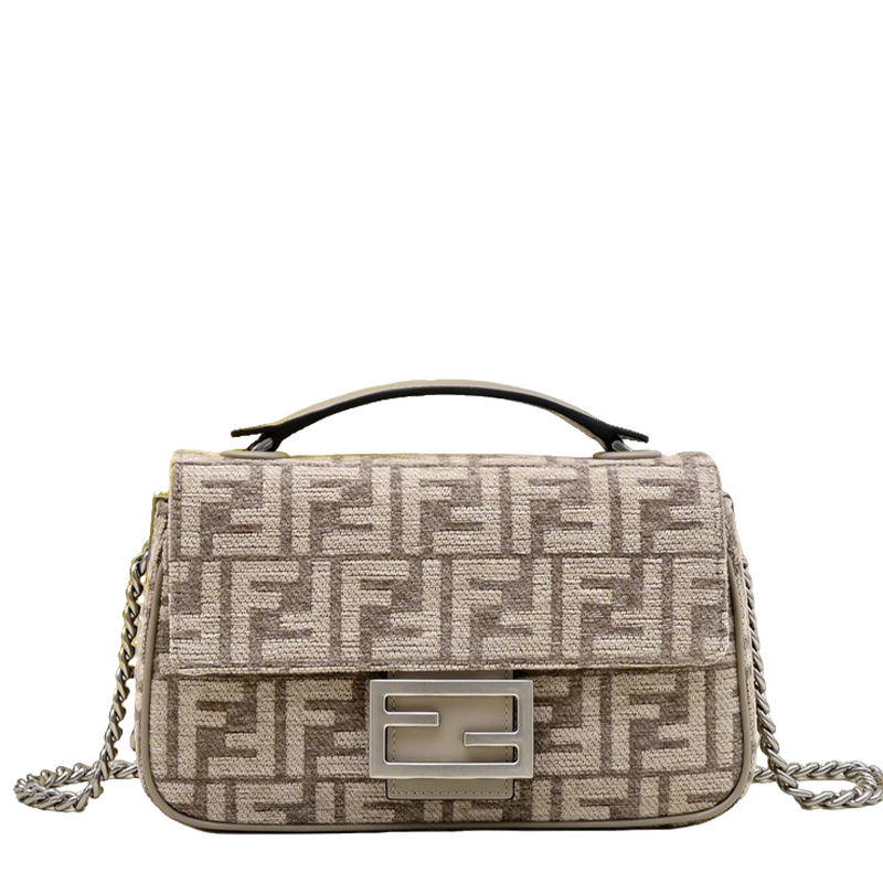 Elegant Fendi Baguette Bag With Signature FF Pattern And Chain Strap 008