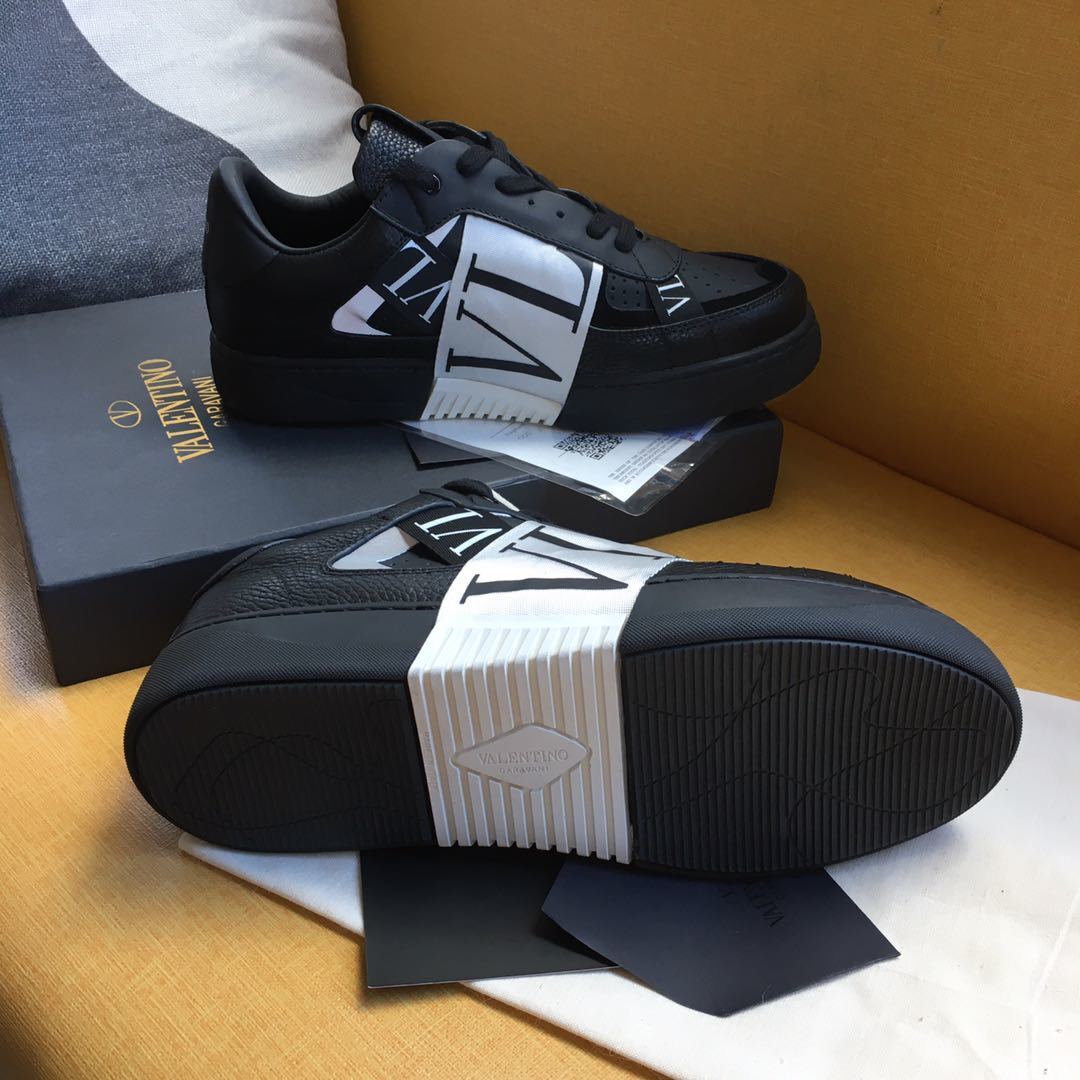 Valentino Unisex Sneakers VLTN Logo Luxury Fashion Sneakers