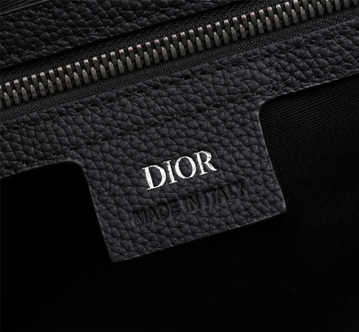 Luxury Dior Travel Duffel Bag With Signature Monogram And Functional Strap 1ADDU115YKY_H27E