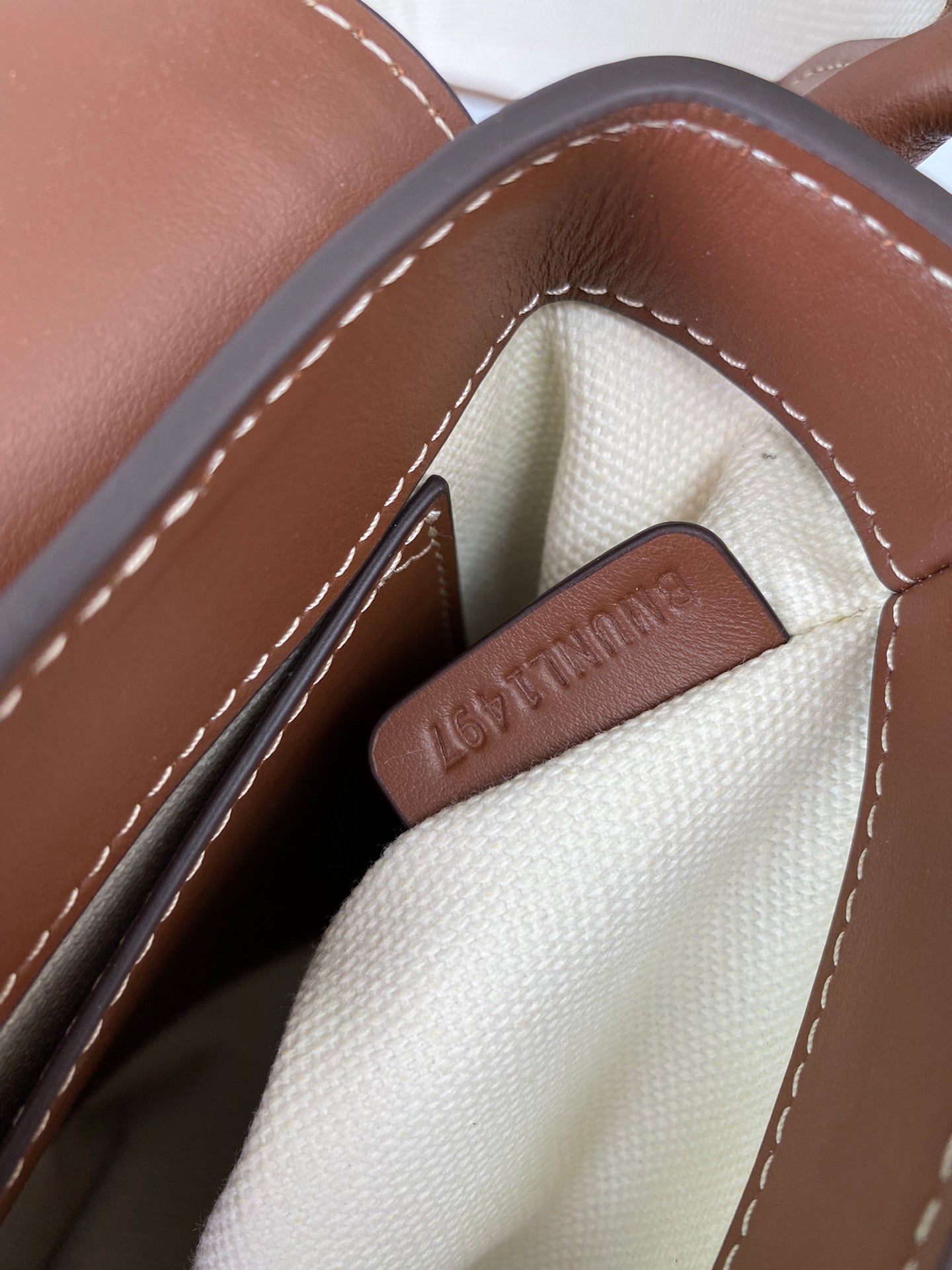 Elegant Brown/Black Burberry Crossbody Bag With Gold - Toned Hardware And Stitch Detailing Style No.906168