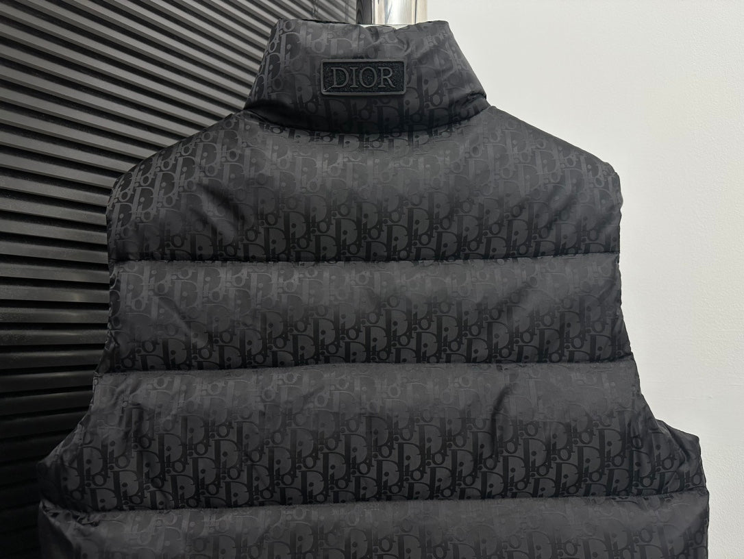 Chic Black Dior Puffer Vest for Stylish Cold - Weather Layering