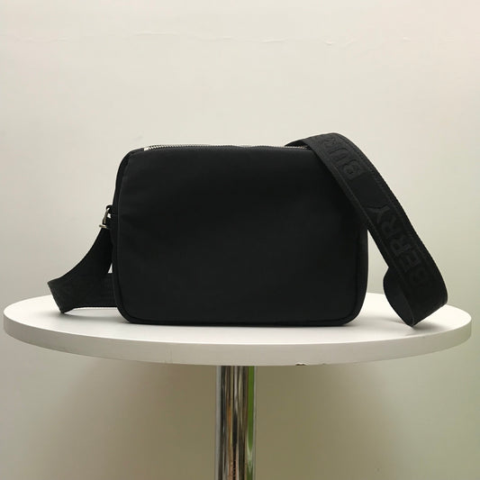 Classic Black Burberry Messenger Bag With Equestrian Knight Logo And Adjustable Strap Style No.265