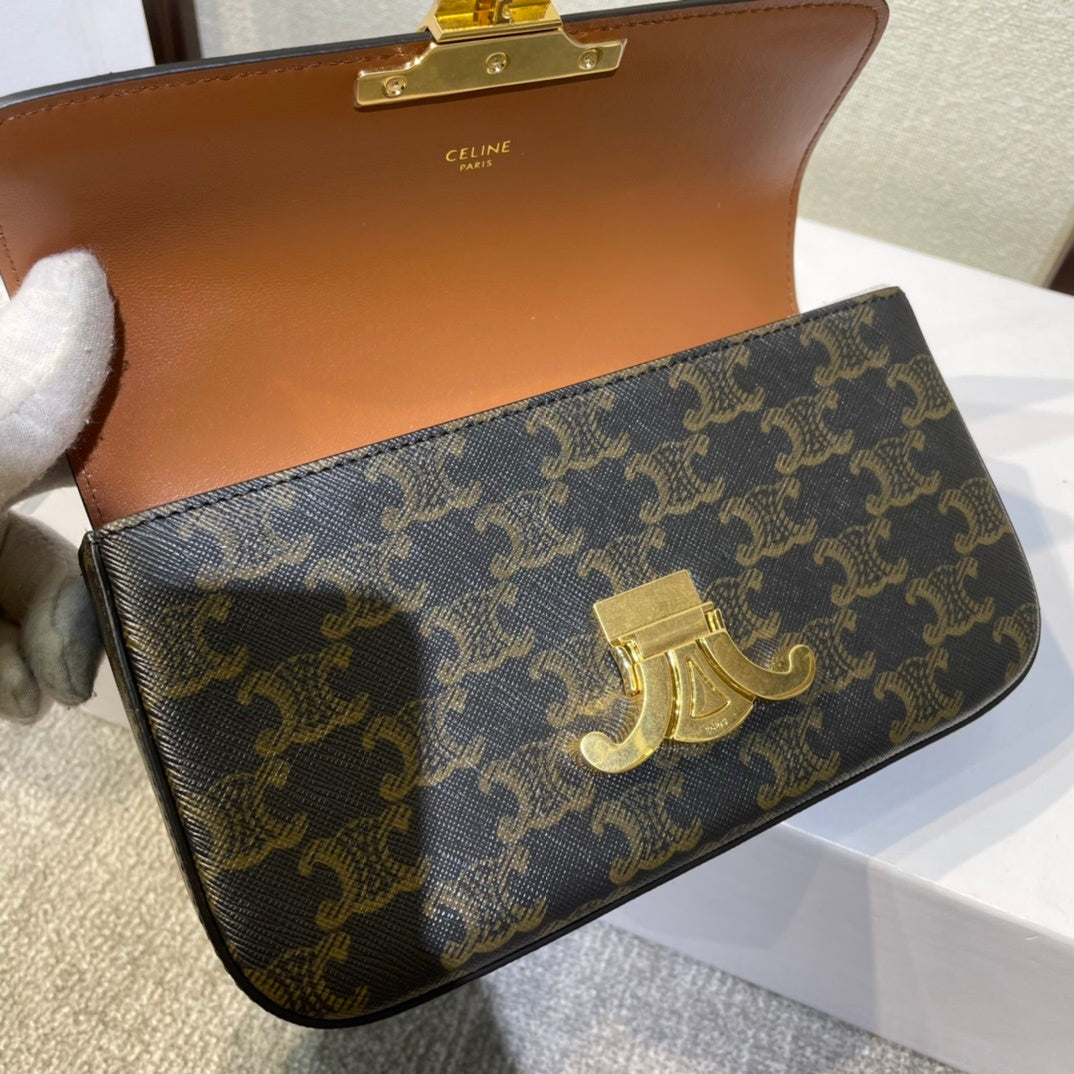 Celine shoulder bag Triomphe Patterned Chain Bag With Gold Logo Buckle 7992