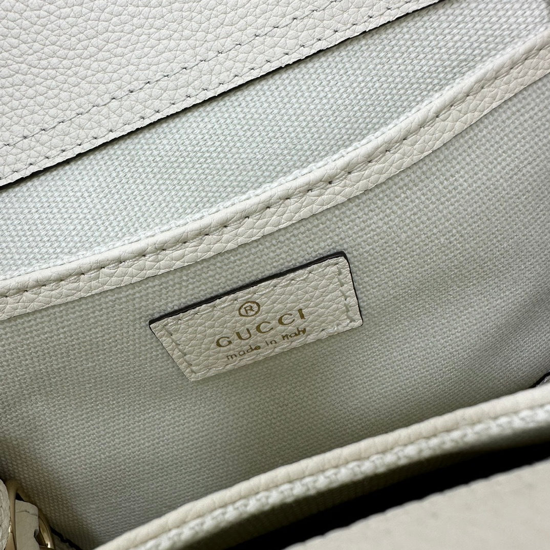 Gucci White Pebbled Leather Top Handle Bag With Silver Tone Hardware And Detachable Strap 795349