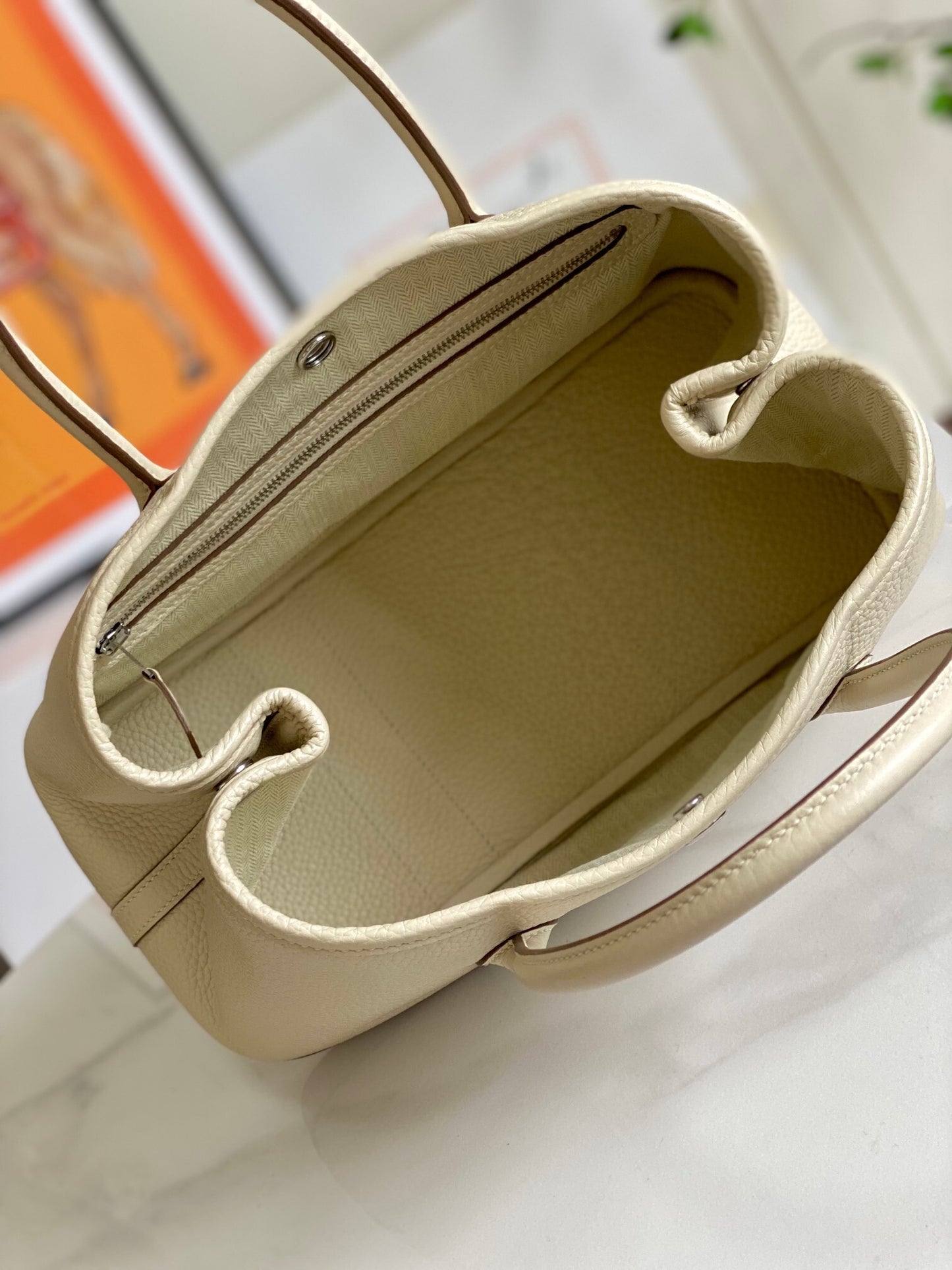 Elegant Hermes Garden Party Handbag in Creamy White Leather 3113