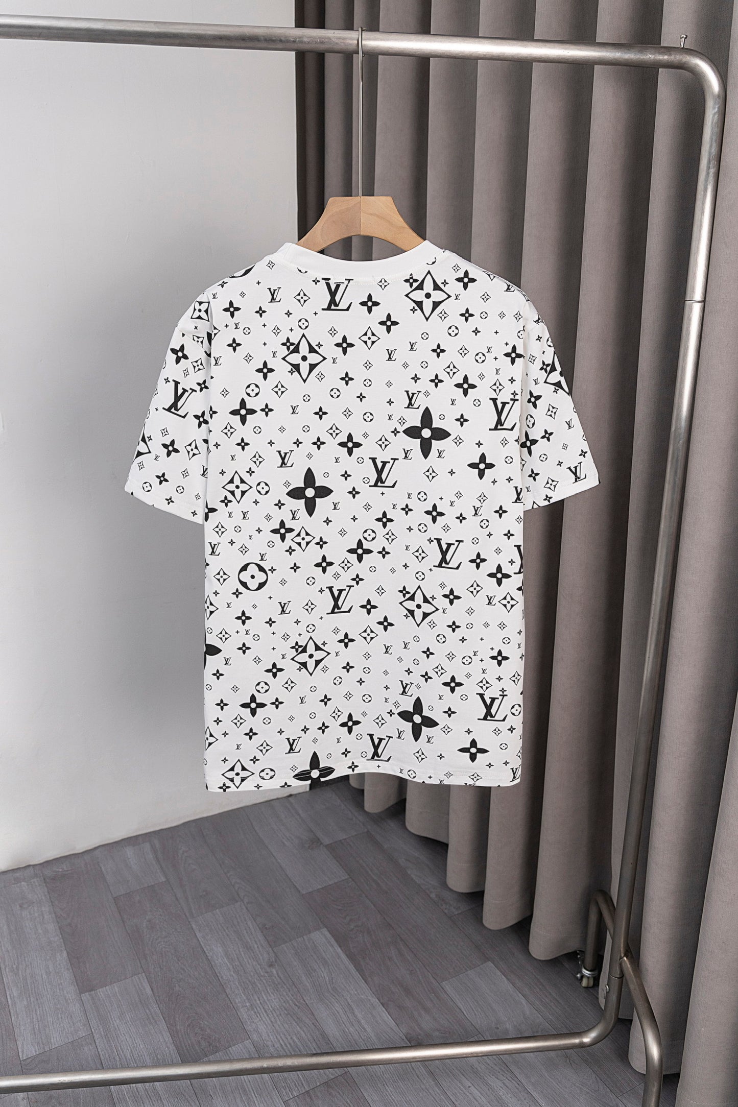Louis Vuitton Monogram Printed White Short Sleeve T Shirt for Fashion Enthusiasts