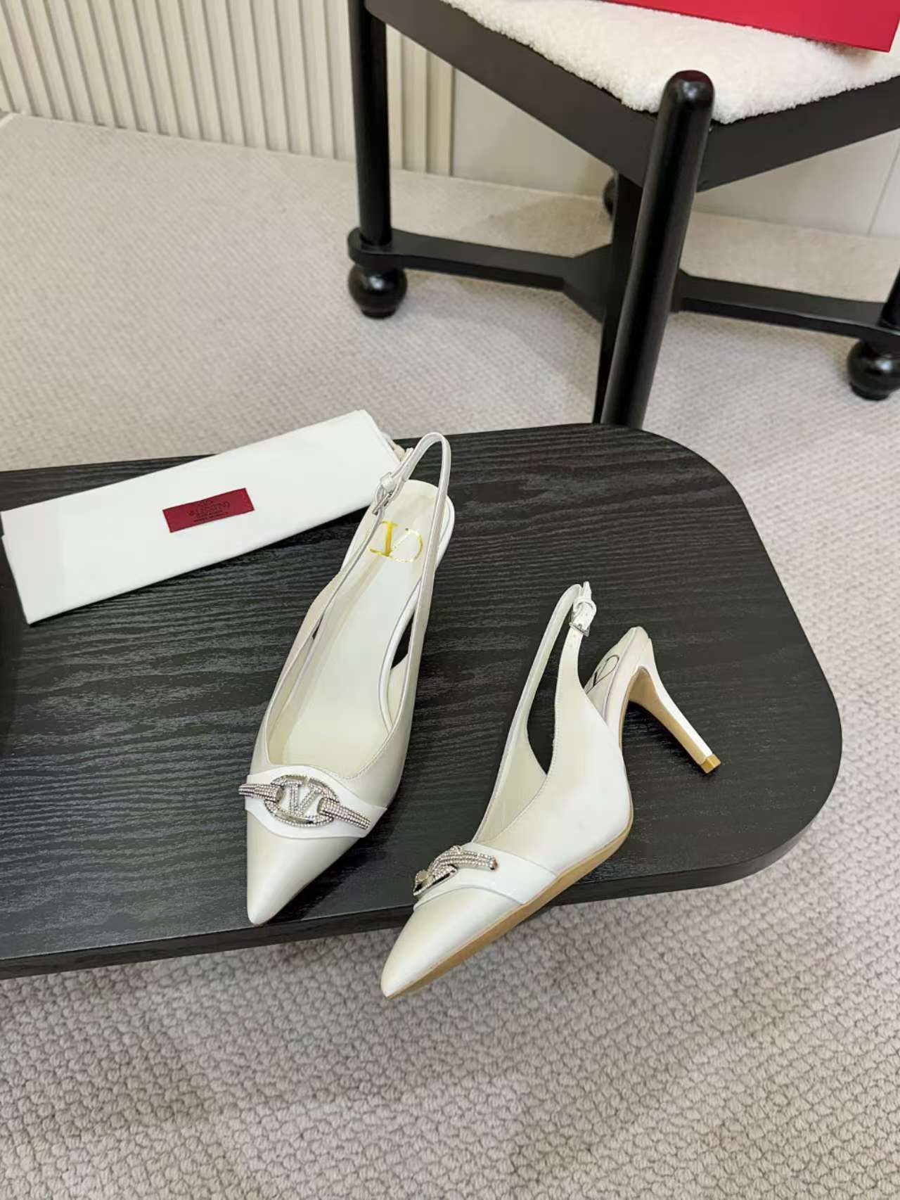 Valentino Women's Pointed Toe Bow High Heels Luxury Patent Leather Pumps
