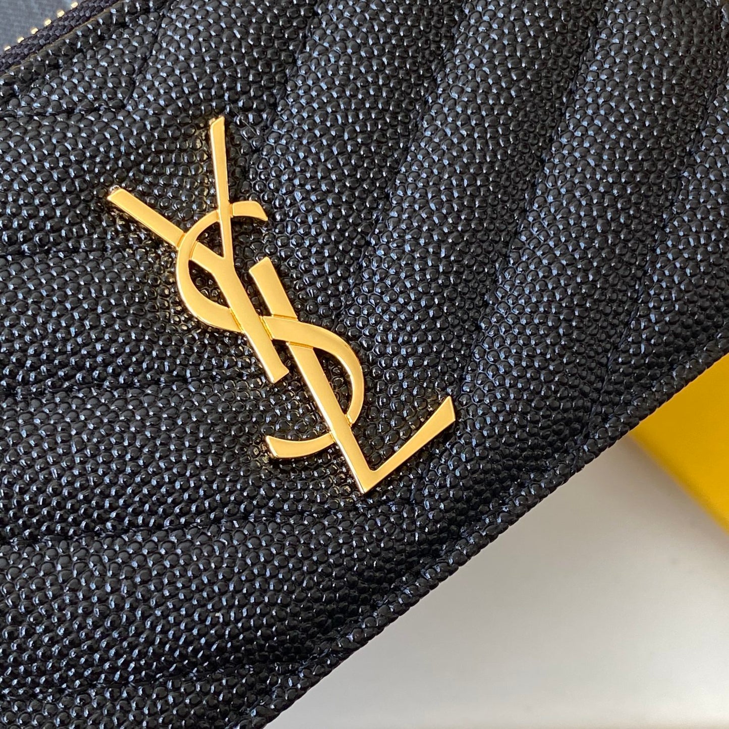 Stylish Saint Laurent Quilted Leather Zip Card Holder with Silver Logo 607915