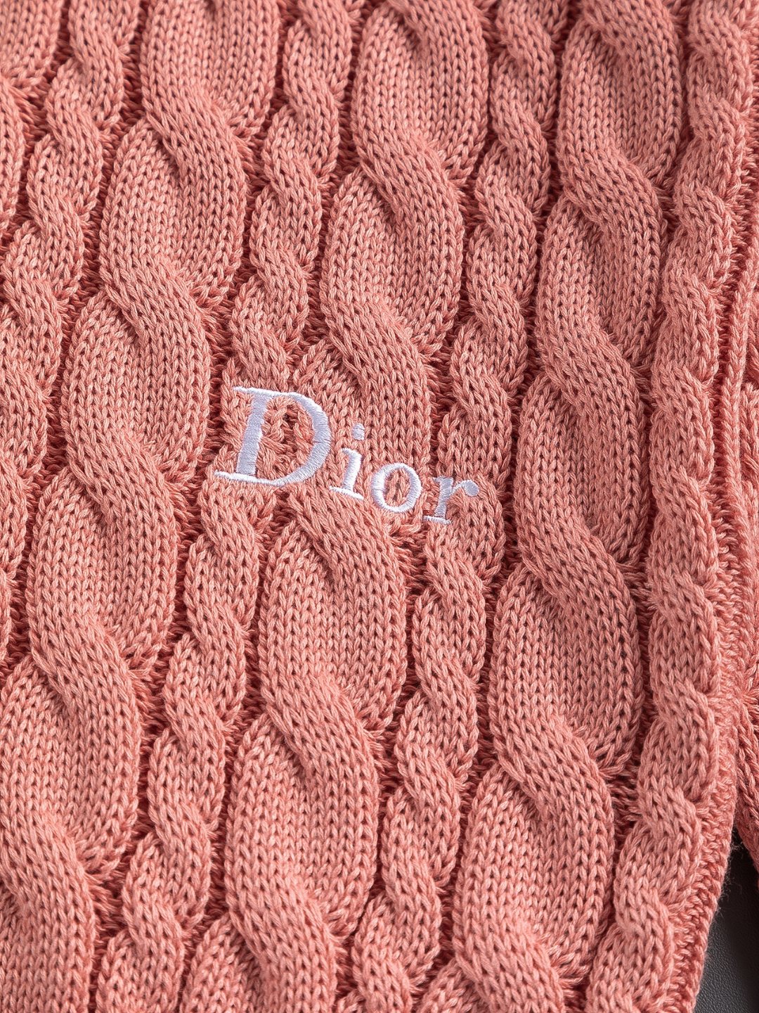 Dior Pink Cable - Knit Crew Neck Long - Sleeve Fashion Sweater