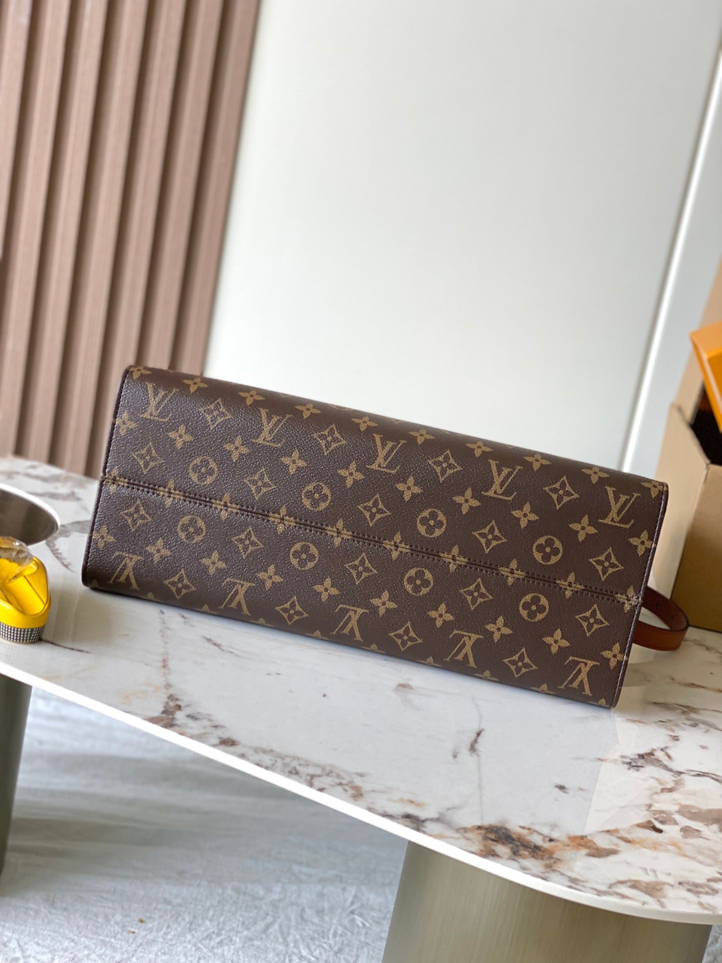 Elegant Louis Vuitton Monogram Canvas Handbag With Leather Accents For Sophisticated Style