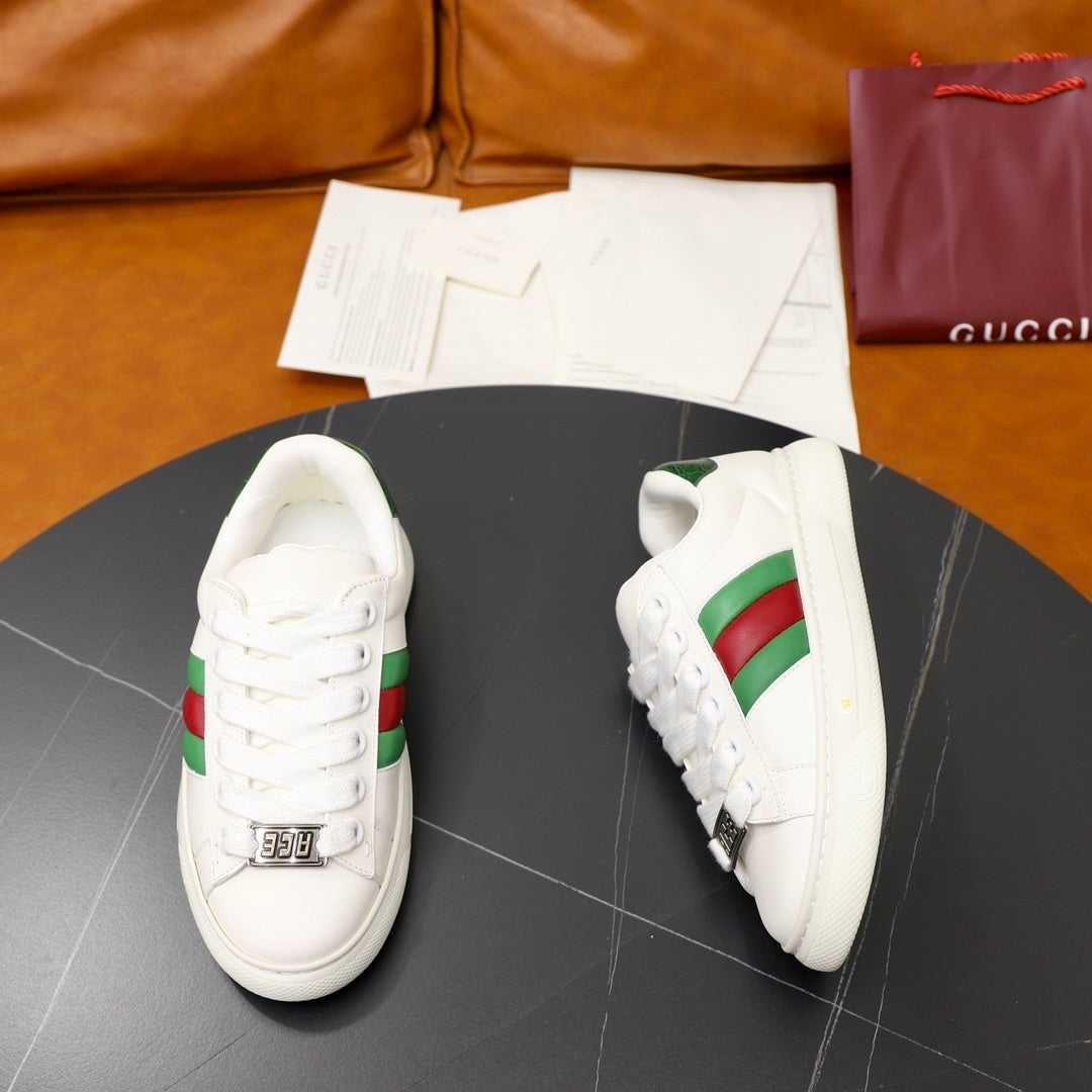 Gucci Unisex Sneakers With Iconic Green And Red Web Stripes