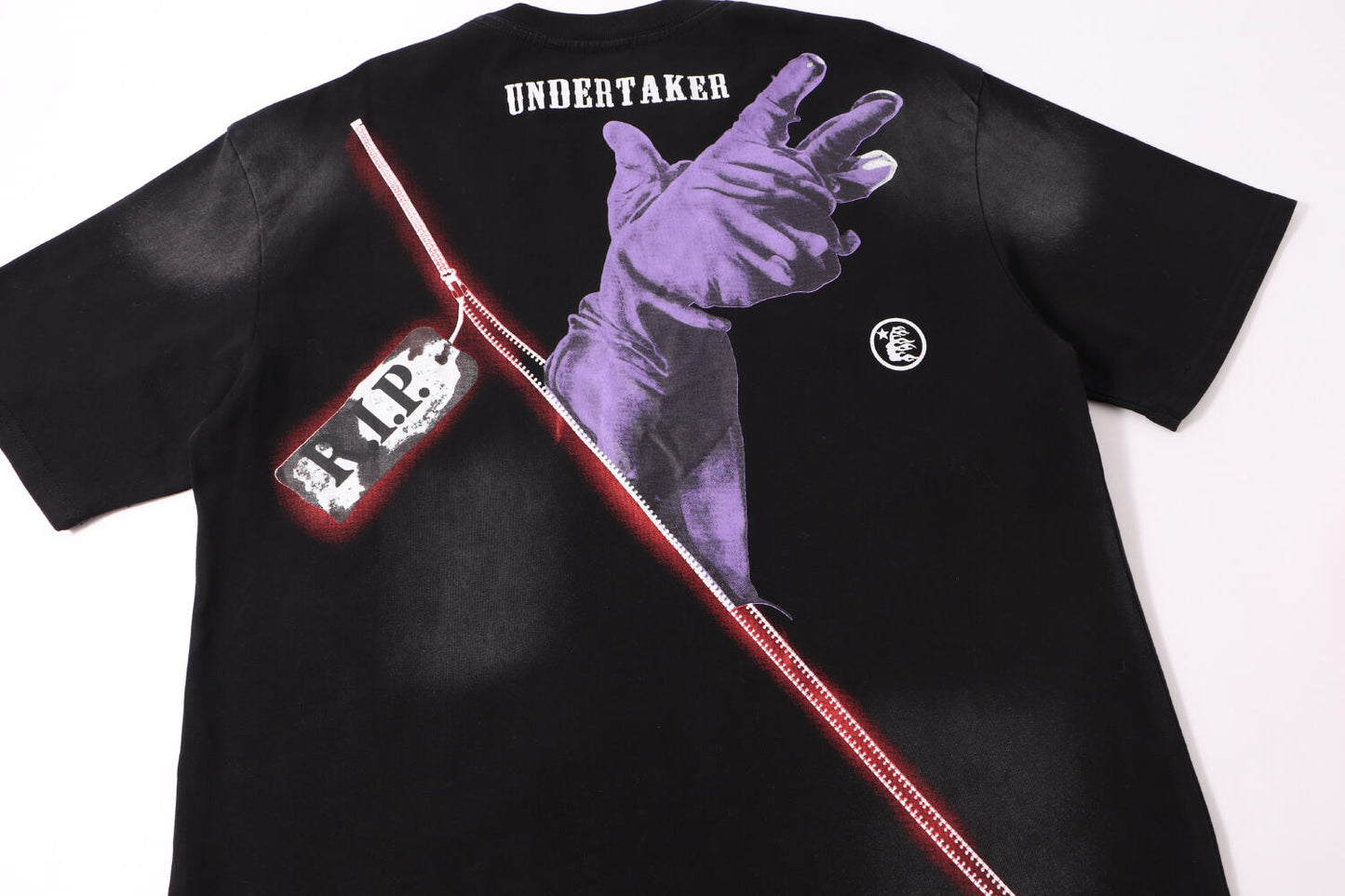 Hellstar Black T - Shirt With Flaming Graphic And Distinctive Rock - Inspired Design