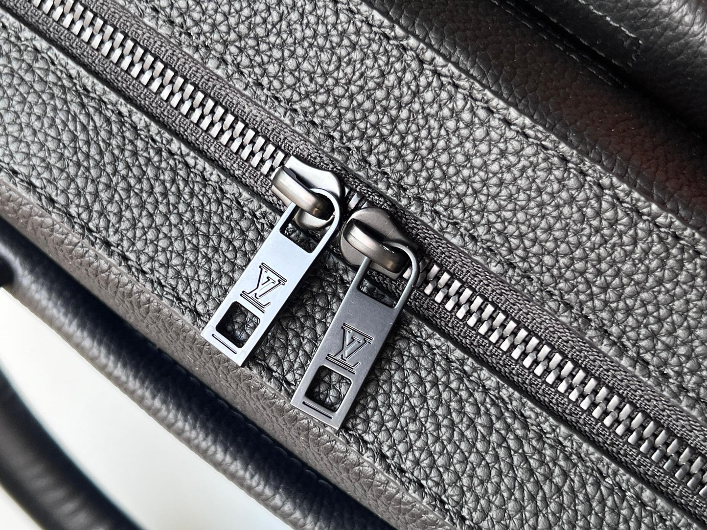 Stylish Louis Vuitton Black Leather Briefcase With Orange Accent For Professional Elegance M23778