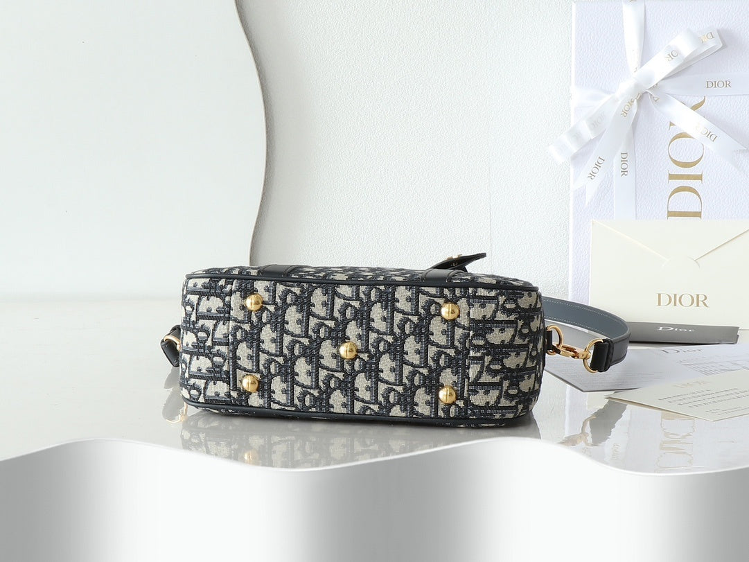 Stylish Dior D-Vibe Handbag With Signature Oblique Pattern And Gold - Tone Hardware M1340