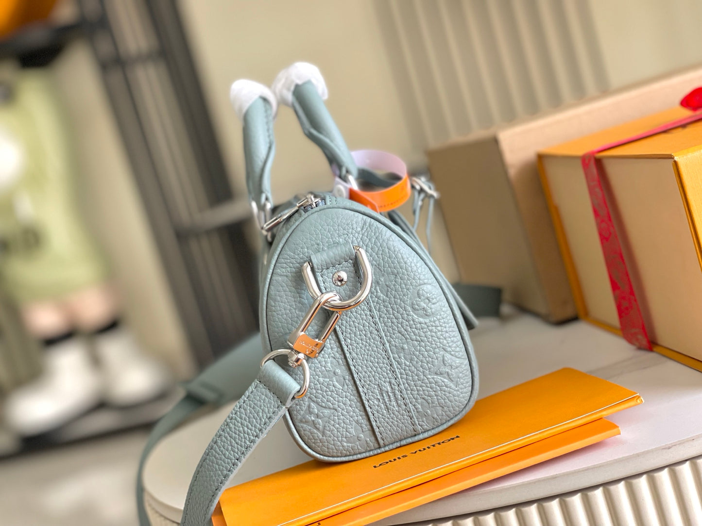 Gorgeous Light Blue Louis Vuitton Speedy Bandoulière Embossed Leather Handbag