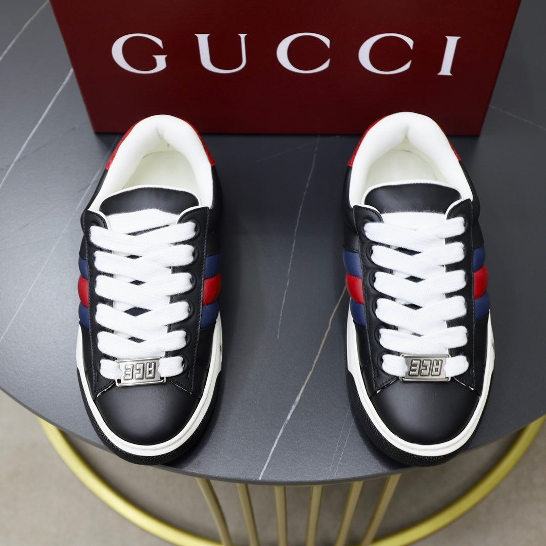 Gucci Unisex Sneakers With Web Stripes And Metal Accent Details