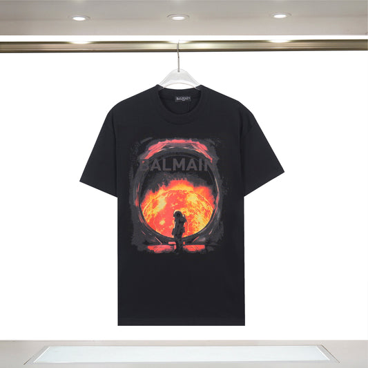 Balmain White/Black Tee With Cosmic Astronaut Graphic For Edgy High - Fashion Looks